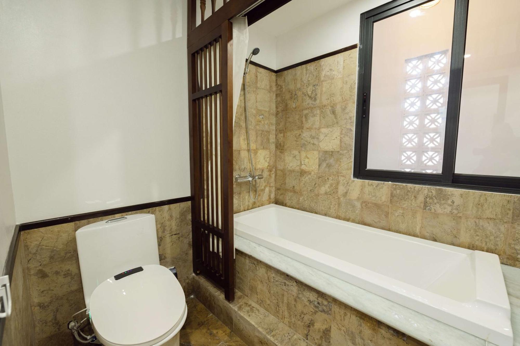 Khách sạn hẻo lánh Flesta Lieu Giai Serviced & *