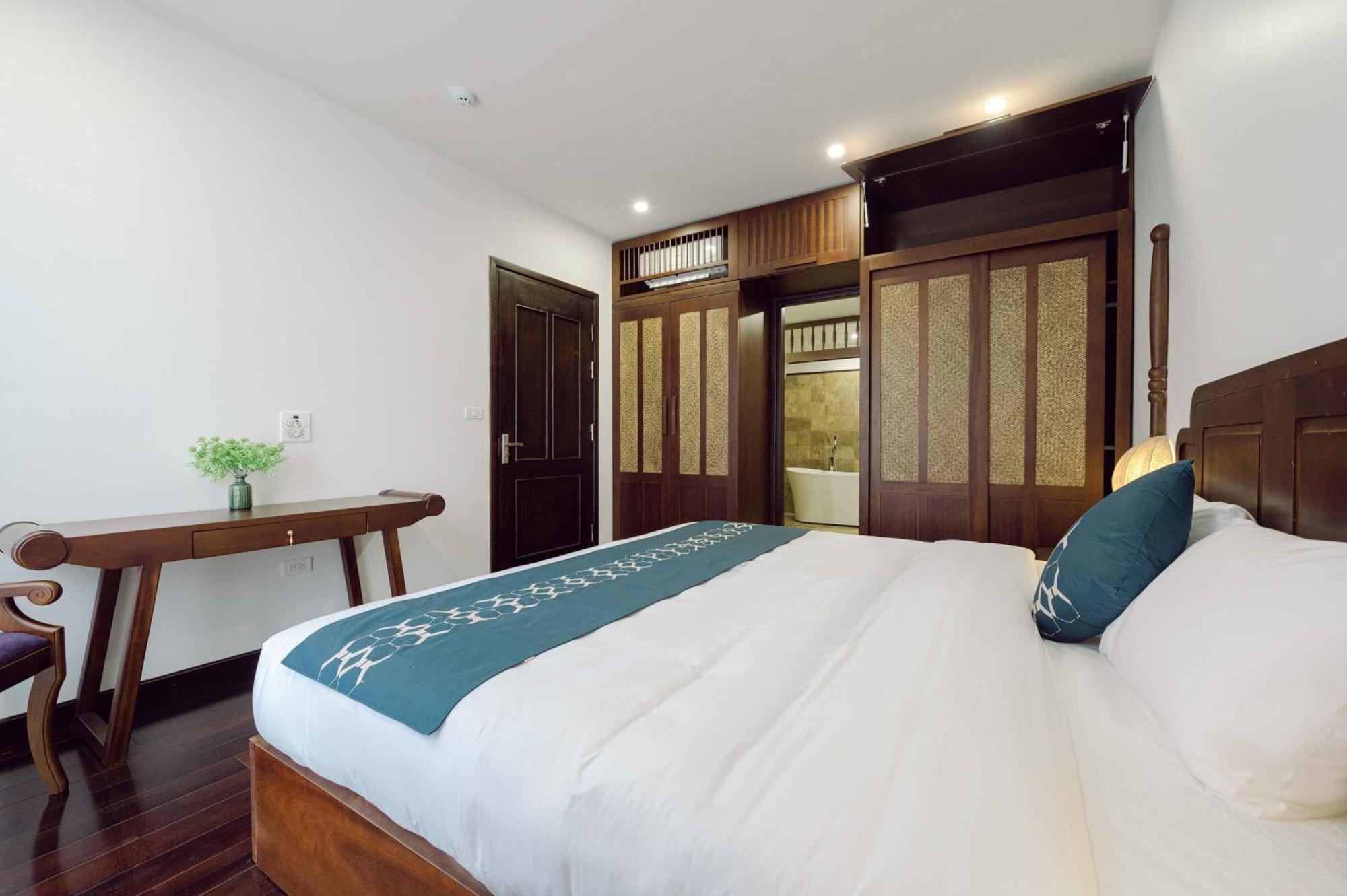 Khách sạn hẻo lánh Flesta Lieu Giai Serviced & *